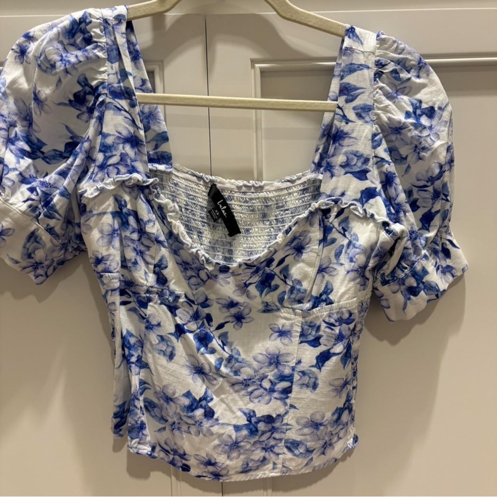 Lulu's Blue Floral Puff Sleeve Blouse